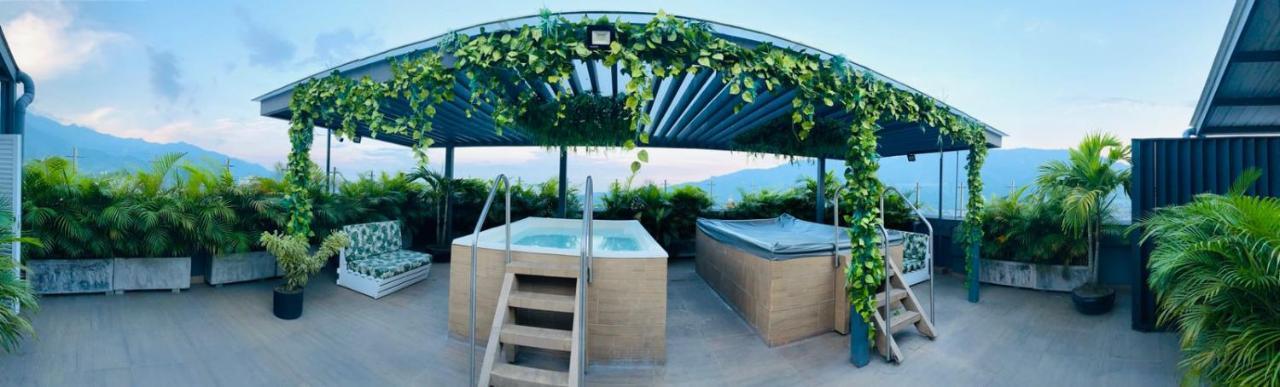 איבגו Hotel Doral Inn מראה חיצוני תמונה