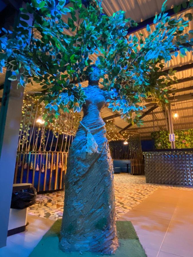 איבגו Hotel Doral Inn מראה חיצוני תמונה