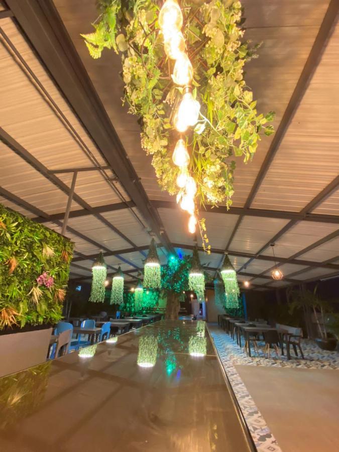 איבגו Hotel Doral Inn מראה חיצוני תמונה