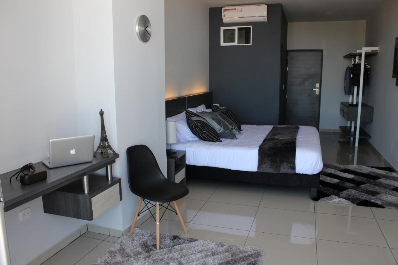 איבגו Hotel Doral Inn מראה חיצוני תמונה