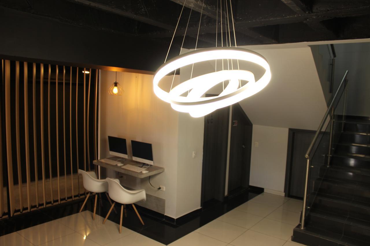 איבגו Hotel Doral Inn מראה חיצוני תמונה