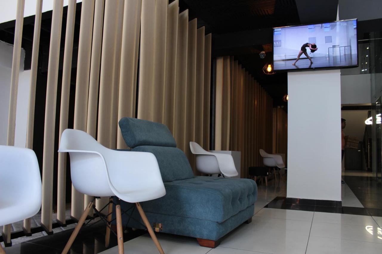 איבגו Hotel Doral Inn מראה חיצוני תמונה