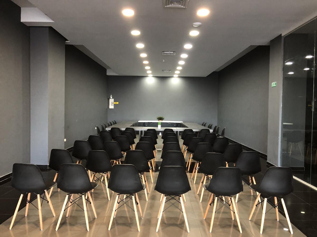 איבגו Hotel Doral Inn מראה חיצוני תמונה