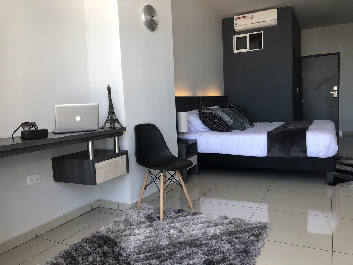 איבגו Hotel Doral Inn מראה חיצוני תמונה